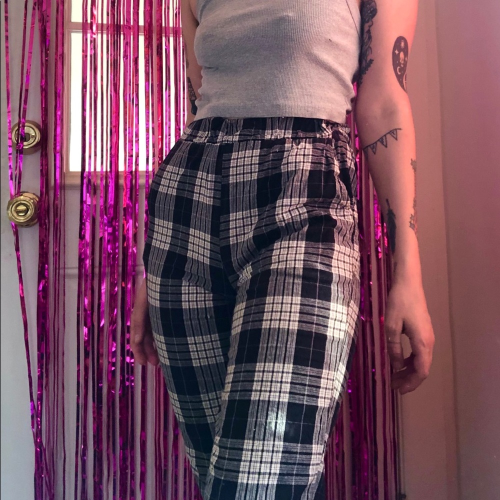 Gingham Print Cropped Pants